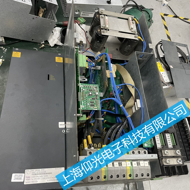 Baumuller鮑米勒bm4400伺服驅(qū)動器報(bào)警P0205維修